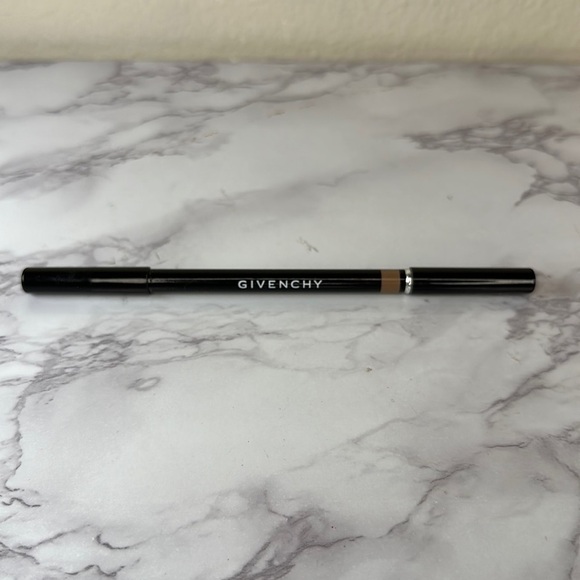 Givenchy Eyebrow Pencil in 02 Blonde - Picture 1 of 5